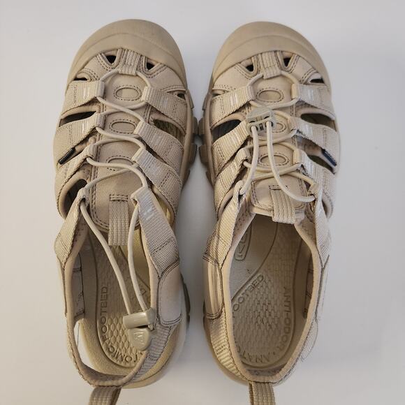 KEEN Women's Newport H2 Closed Toe Water Sandals, Monochrome/Safari, 10.5 - Picture 6 of 8